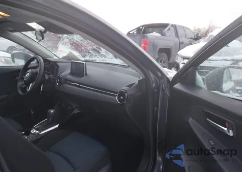 2017 Toyota Yaris Ia from USA, damaged, VIN 3MYDLBYV0HY184573